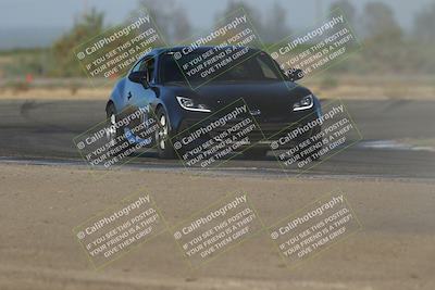 media/Oct-04-2025-OnGrid (Sat) [[44bd565ffa]]/Pink Group/SunSet/